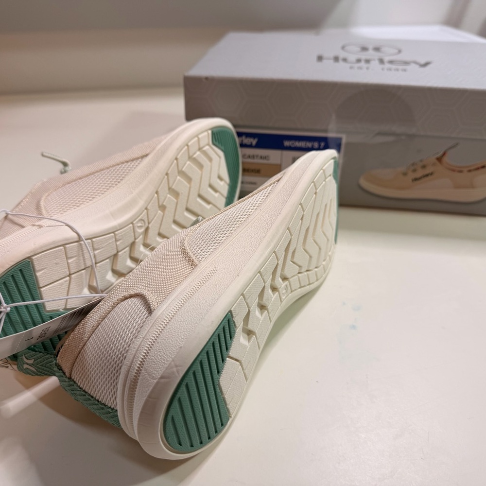 Hurley Women’s Beige & Mint Castaic Lace-Up Sneakers NWT - Picture 7 of 7